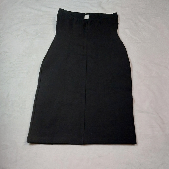 Windsor Black Strapless Cut Out Pencil Dress with Gold Button Detail Size Small - Picture 7 of 7